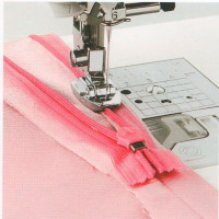 Patka pro skrytý zip Brother NF004 Patka pro skrytý zip Brother NF004