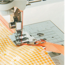 Patka pro lemování páskou Brother NF014 Patka pro lemování páskou Brother NF014