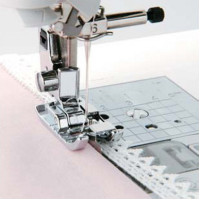 Patka se středovým vodičem Brother F056 Patka se středovým vodičem Brother F056