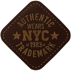 Nažehlovačka Authentic Wears v koženém vzhledu 3 x 3 cm Monoquick Nažehlovačka Authentic Wears v koženém vzhledu 3 x 3 cm Monoquick