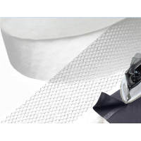Fixační zažehlovací mřížka šíře 1,5cm, 50m Fixační zažehlovací mřížka šíře 1,5cm, 50m