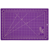 Řezací podložka 45 x 30 cm, síla 2 mm DW-71123 Řezací podložka 45 x 30 cm, síla 2 mm DW-71123